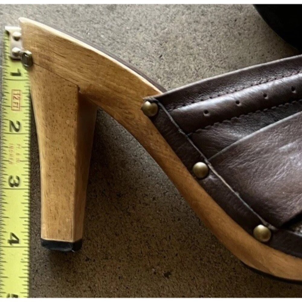 Michael Kors Leather Studd Wood clogs Luggage Brown Platform Heels Womens Size 4 - Picture 12 of 15